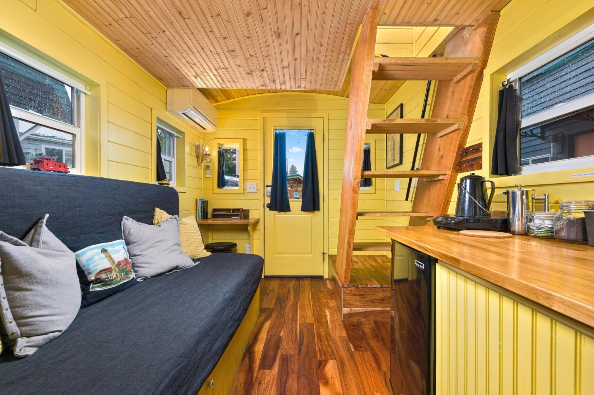 Tiny Digs - Hotel Of Tiny Houses Портленд Номер фото