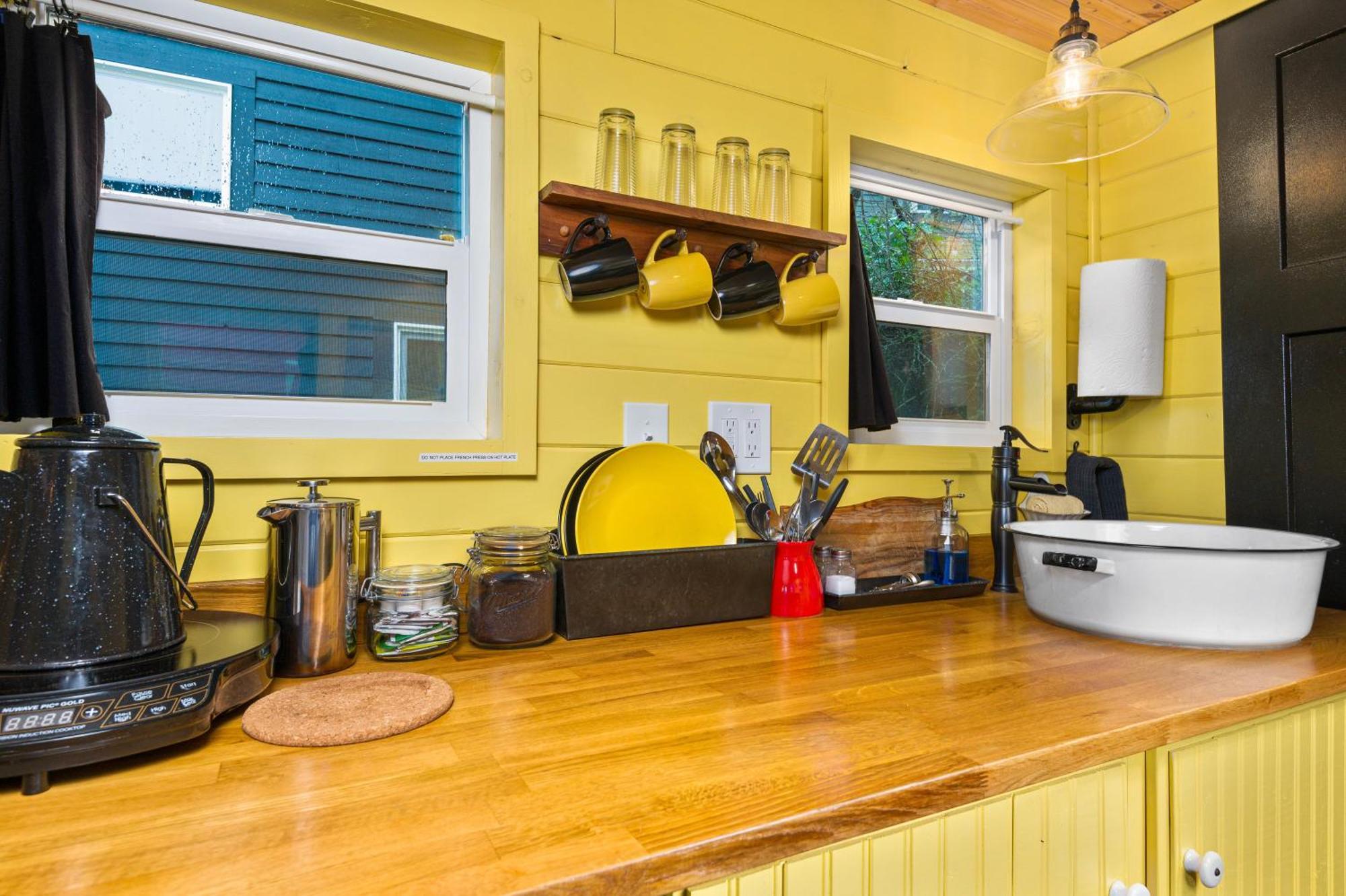 Tiny Digs - Hotel Of Tiny Houses Портленд Номер фото
